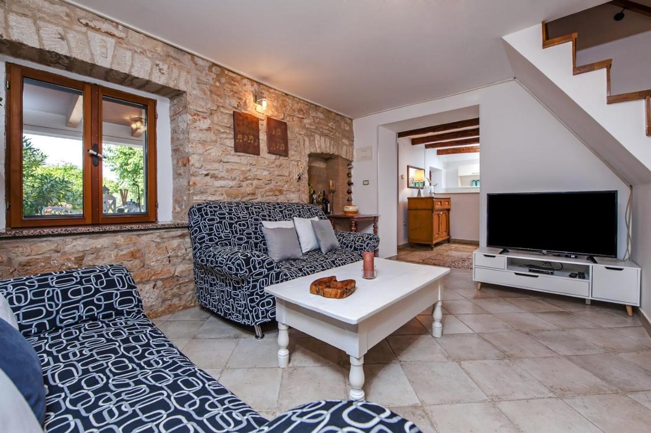 Holiday Apartment Daria 20 Rovinj Exterior photo