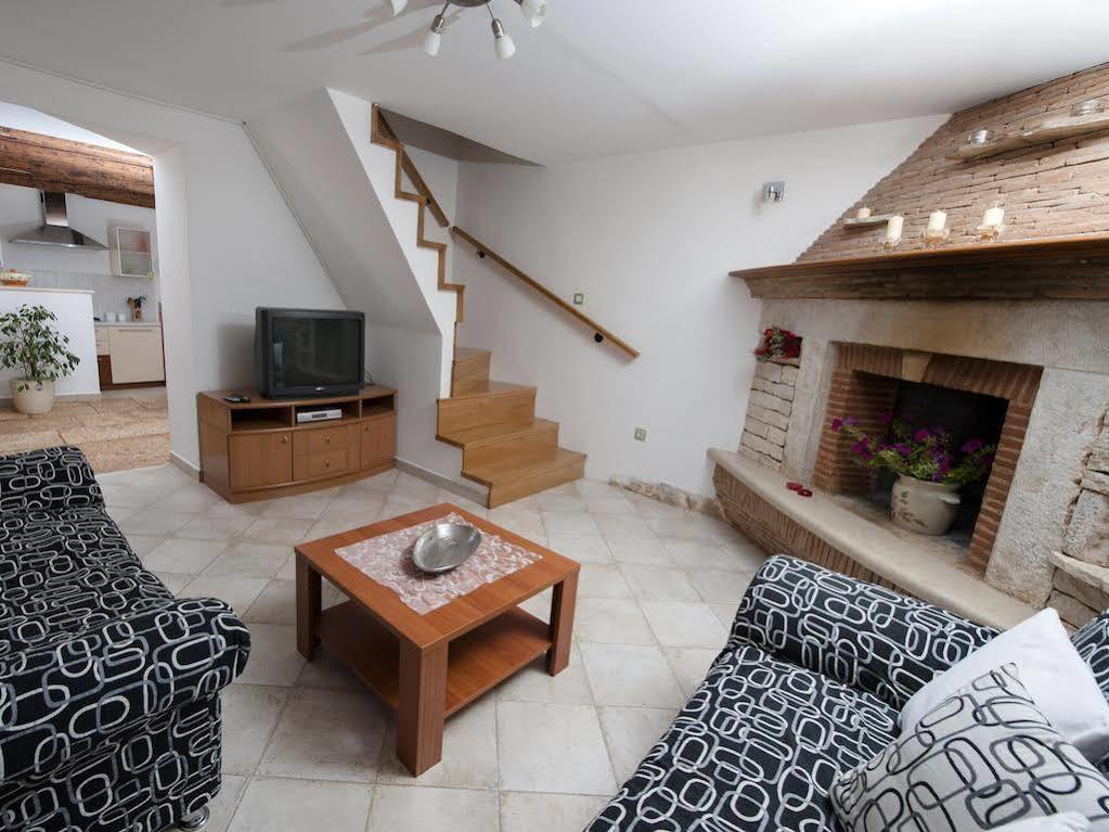 Holiday Apartment Daria 20 Rovinj Exterior photo